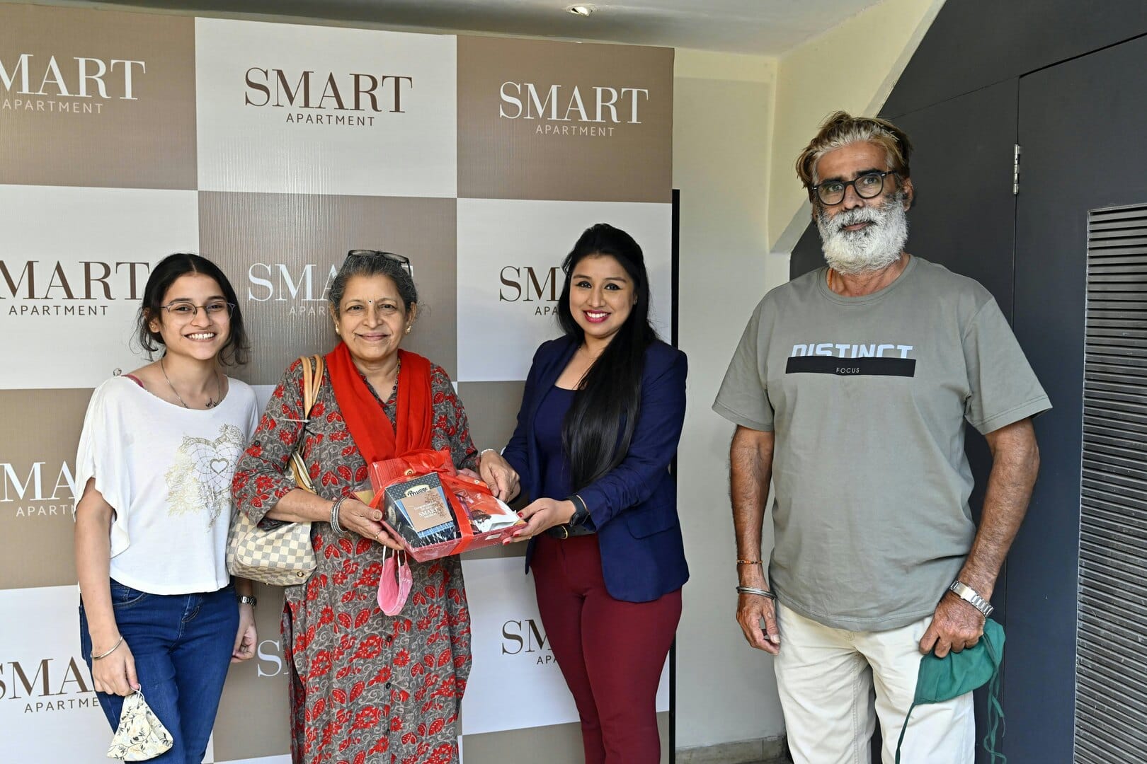 Bramhacorp Smart Lunch image 11